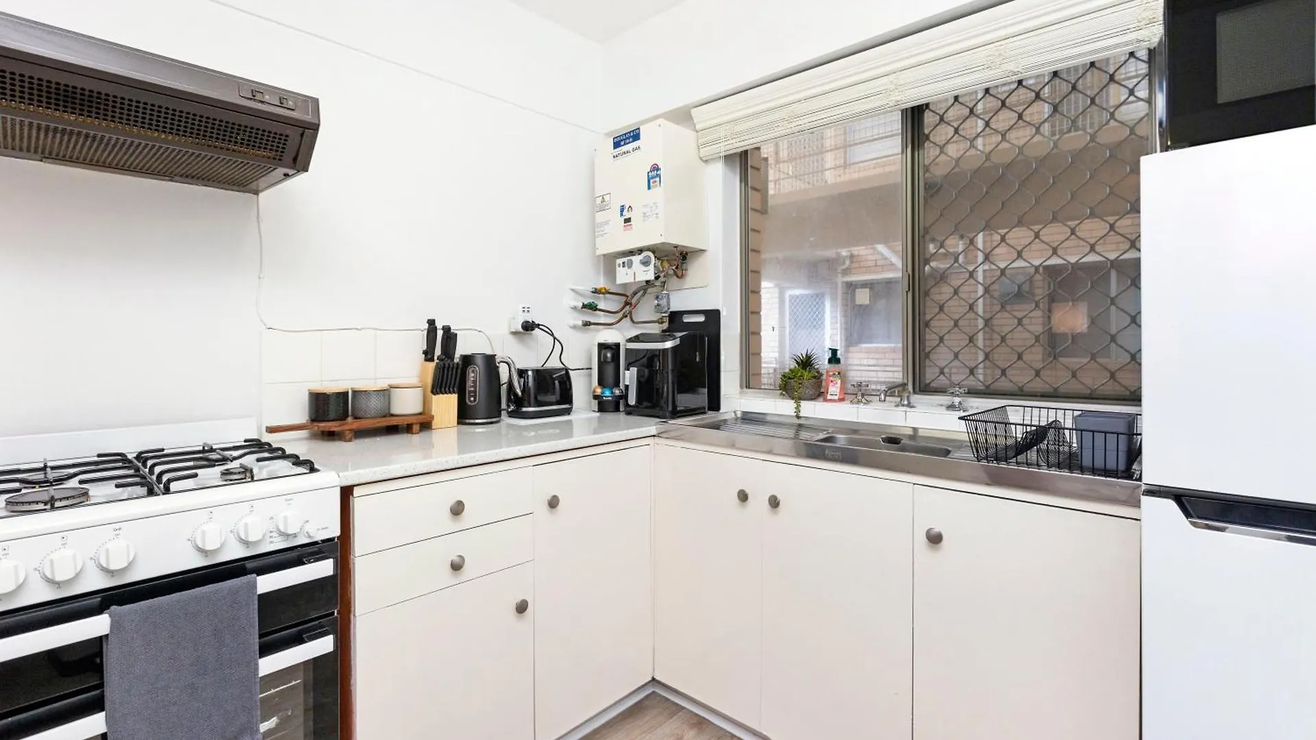 Urban Chic Studio By 'The Strip' Perth Australia